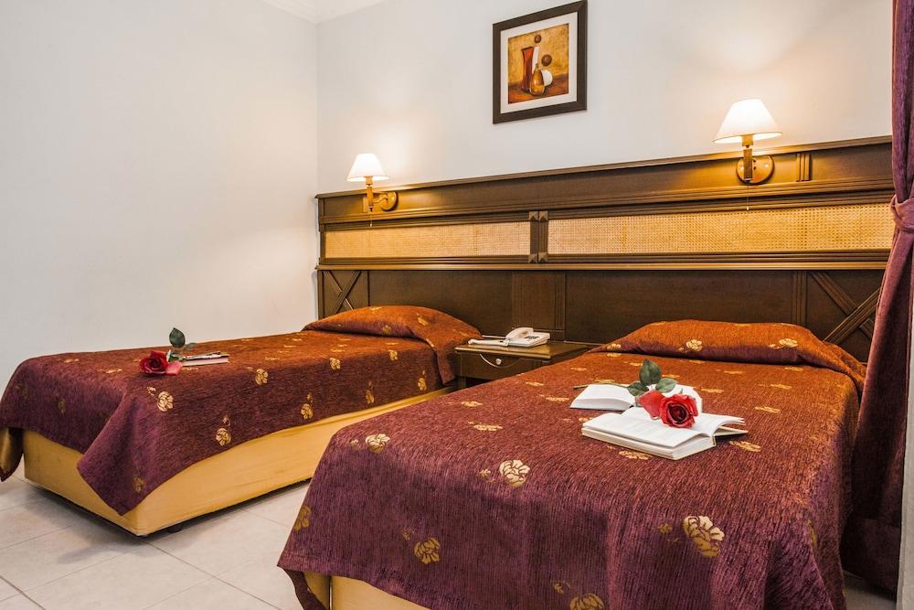 Kleopatra Aydin Hotel 알란야 외부 사진